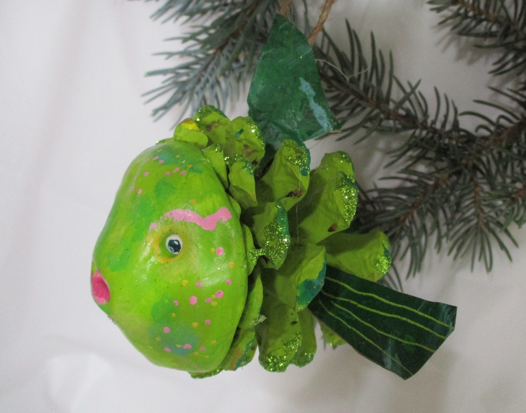 Green Fish Christmas Tree Ornament made from pinecones and clay by Marelle Couture for Hopscotch Couture. https://hopscotchcouture.com/products/cute-green-fish-ornaments-fish-lover-christmas-tree-ornament-pinecone-fish-decor #GreenFishOrnaments #pineconesfishornaments #fishholidayornaments 